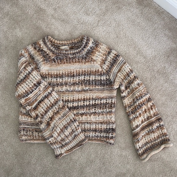 Universal Thread Sweater - Picture 1 of 2
